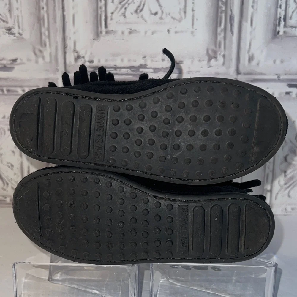 Minnetonka Kids Tramper Boot Suede Moccasin Lace-Up Ankle Boots Black Kids 11